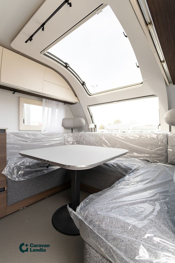 Adria Alpina 663 UK ** LASKIMME HINTAA 4000€, HETI TOIMITUKSEEN, PLUSPAKETTI, ALDE, KERROSVUOTEET **, kuva 10