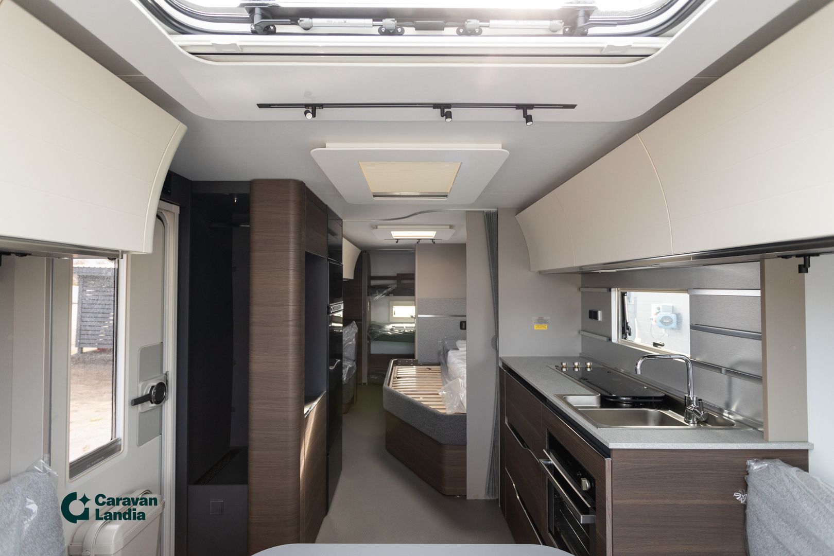 Adria Alpina 663 UK ** LASKIMME HINTAA 4000€, HETI TOIMITUKSEEN, PLUSPAKETTI, ALDE, KERROSVUOTEET **, kuva 5