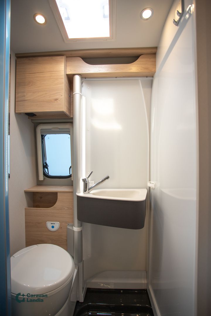 Dethleffs Globetrail 600 DS 2.2 Mjet 140 hv **LASKIMME HINTAA 5000€,HETI TOIMITUKSEEN, AUTOMAATTI, TRUMA-SHÄKÖPATRUUNA**, kuva 11