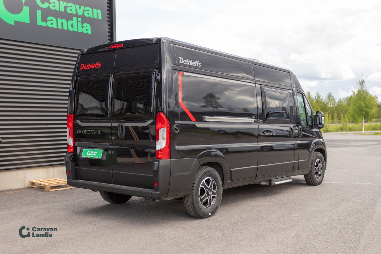 Dethleffs Globetrail 600 DS 2.2 Mjet 140 hv **LASKIMME HINTAA 5000€,HETI TOIMITUKSEEN, AUTOMAATTI, TRUMA-SHÄKÖPATRUUNA**, kuva 2