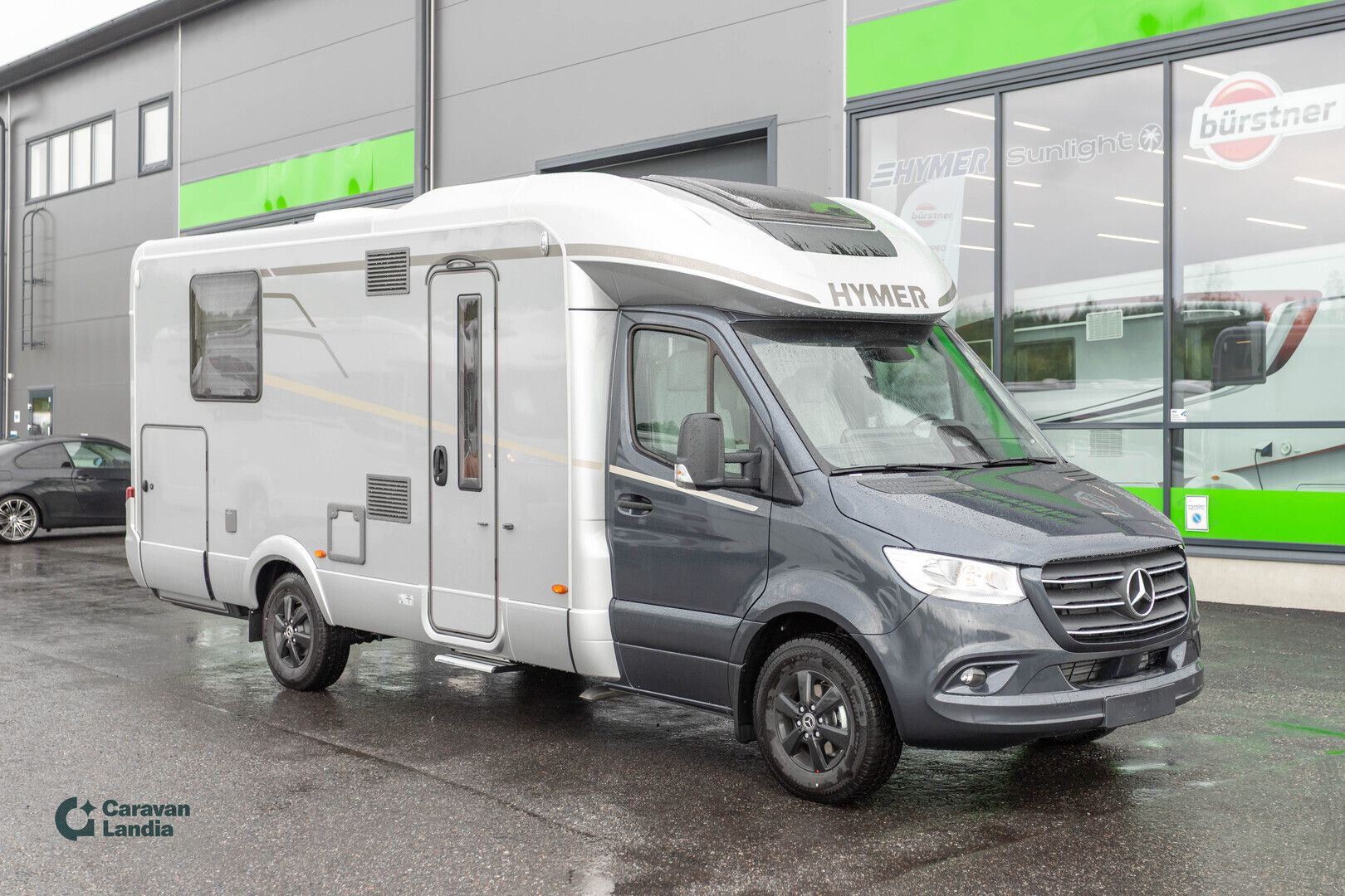 Hymer B-ModernComfort T 690 417 CDI 170hv **ALENSIMME HINTAA 10.000, HETI TOIMITUKSEEN, SAAREKEVUODE, LASKUVUODE, HUIPPUVARUSTEET**, kuva 1