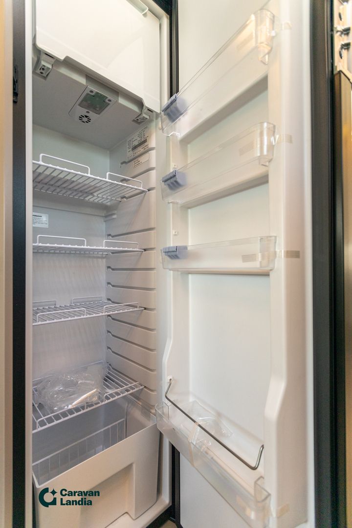 Burstner Campeo TD T/IT 736 2.2 MJET 140 hv ** ALENSIMME HINTAA 10.000€, HETI TOIMITUKSEEN, AUTOMAATTI, TALVIPAKETTI, SAAREKEVUODE**, kuva 14