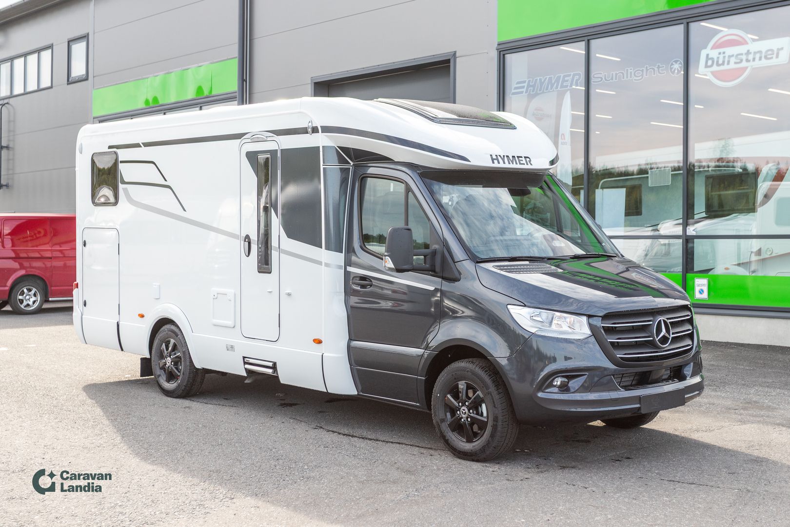 Hymer Tramp S 585 417 CDI 170hv ** ALENSIMME HINTAA 10.000€, HETI TOIMITUKSEEN,TRUMA-DIESEL, HUBBET, ERILLISVUOTEET **, kuva 1