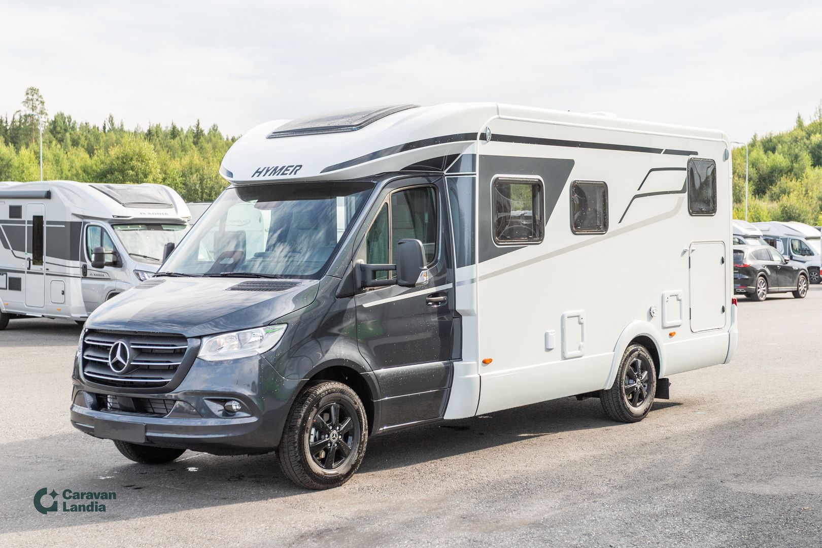 Hymer Tramp S 585 417 CDI 170hv ** ALENSIMME HINTAA 10.000€, HETI TOIMITUKSEEN,TRUMA-DIESEL, HUBBET, ERILLISVUOTEET **, kuva 5