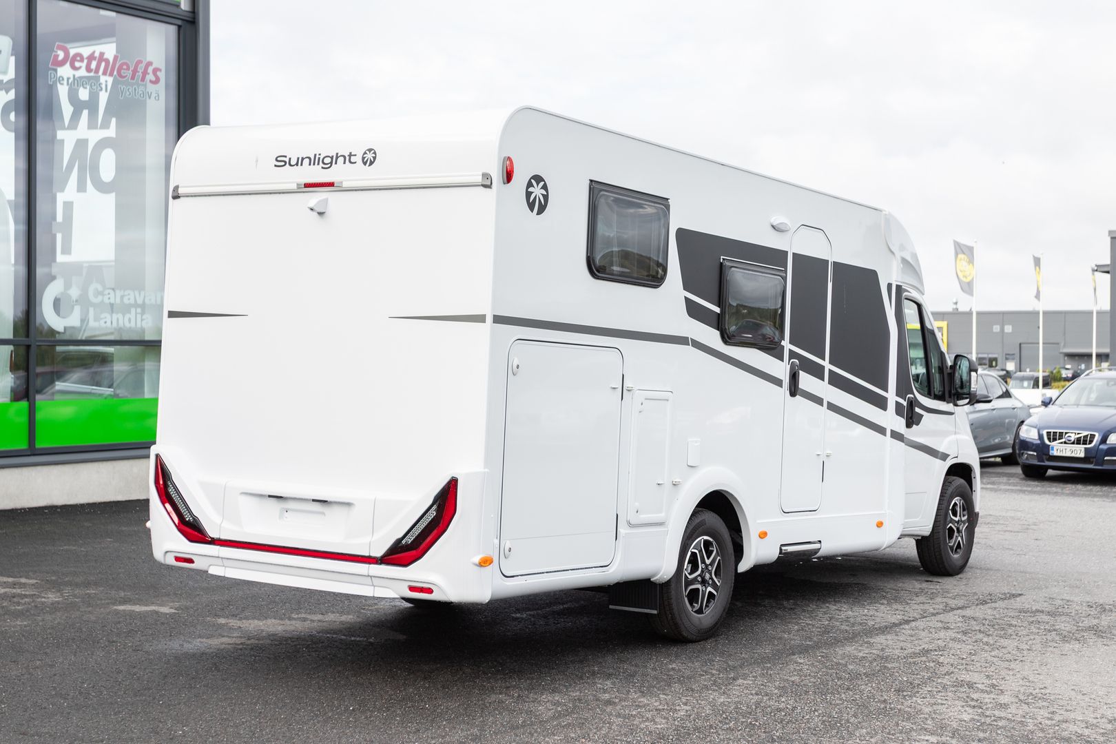 Sunlight V 67 S Adventure Edition 2.2 Mjet 140hv ** HETI TOIMITUKSEEN, ERILLISVUOTEET, TRUMA-SÄHKÖPATRUUNA, HUBBET-YLÄVUODE, AUTOMAATTI **, kuva 3