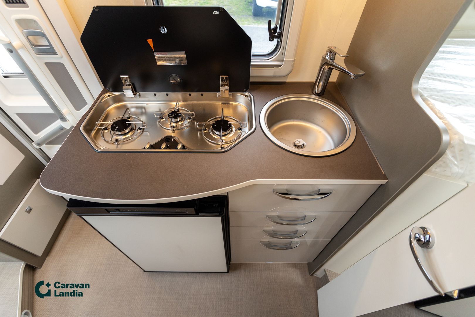 Burstner Travel van T 620 G HarmonyLine 2.2 MJET 140 hv **ALENSIMME HINTAA 10.000€, HETI TOIMITUKSEEN, HUIPPU VARUSTEET, AUTOMAATTI, ERILLISVUOTEET**, kuva 15