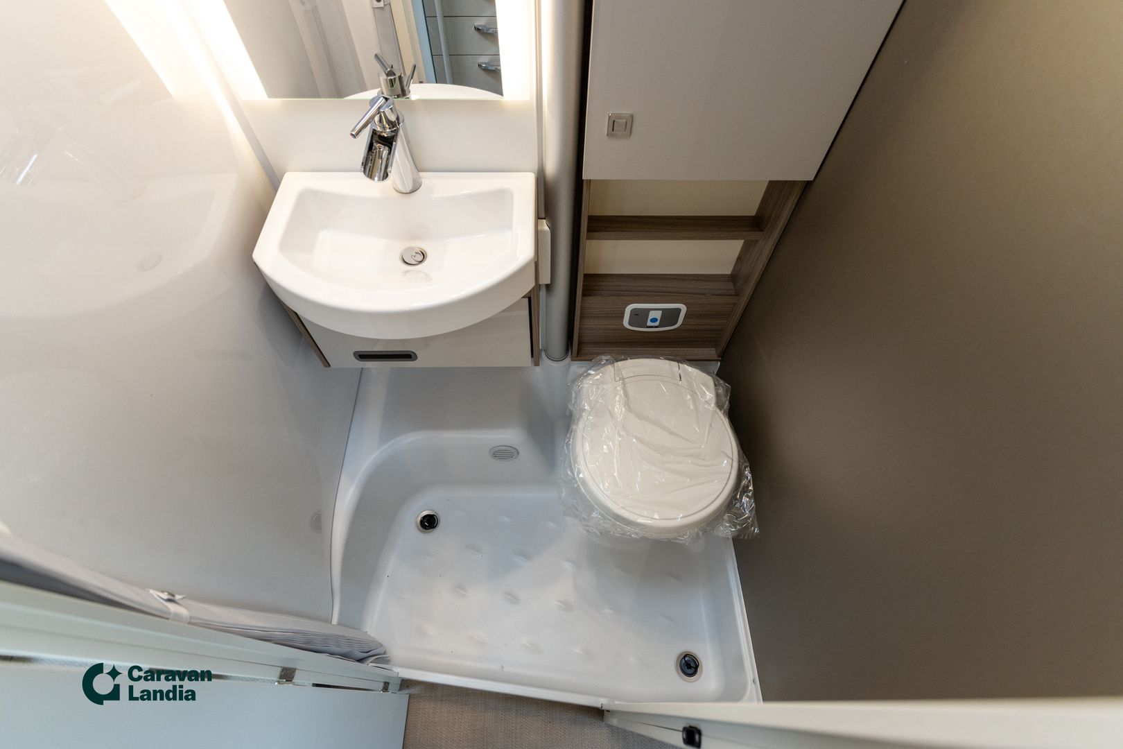 Burstner Travel van T 620 G HarmonyLine 2.2 MJET 140 hv **ALENSIMME HINTAA 10.000€, HETI TOIMITUKSEEN, HUIPPU VARUSTEET, AUTOMAATTI, ERILLISVUOTEET**, kuva 19