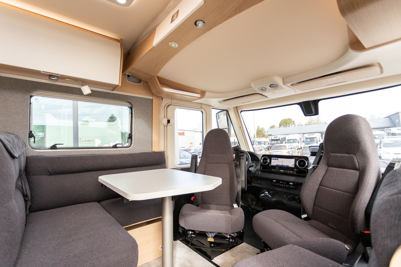 Hymer B-Masterline I 780 Blackline 417 CDI 170hv ** HETI TOIMITUKSEEN, ERILLISVUOTEET, BLACKLINE VARUSTUS, ALDE VARUSTUS **, kuva 16