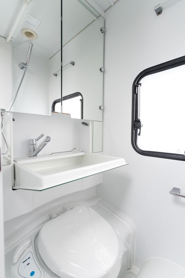 Adria Altea 492 LU ** HETI TOIMITUKSEEN, PLUS-PAKETTI, LATTIALÄMMITYS **, kuva 18