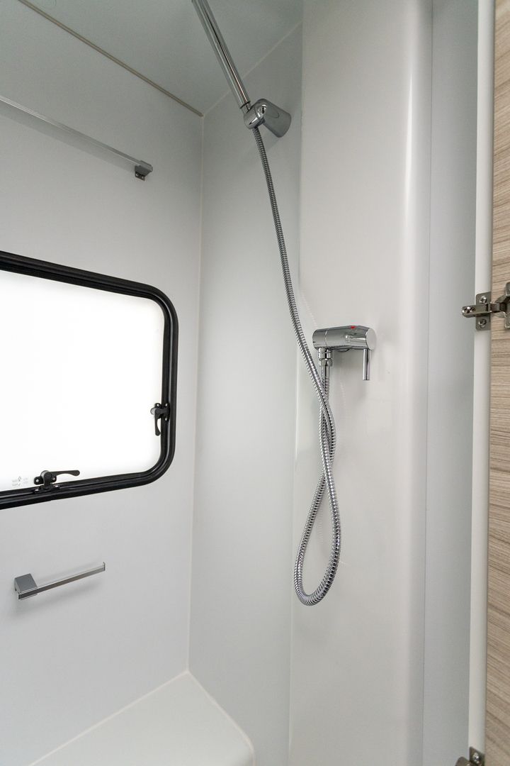 Adria Altea 492 LU ** HETI TOIMITUKSEEN, PLUS-PAKETTI, LATTIALÄMMITYS **, kuva 19
