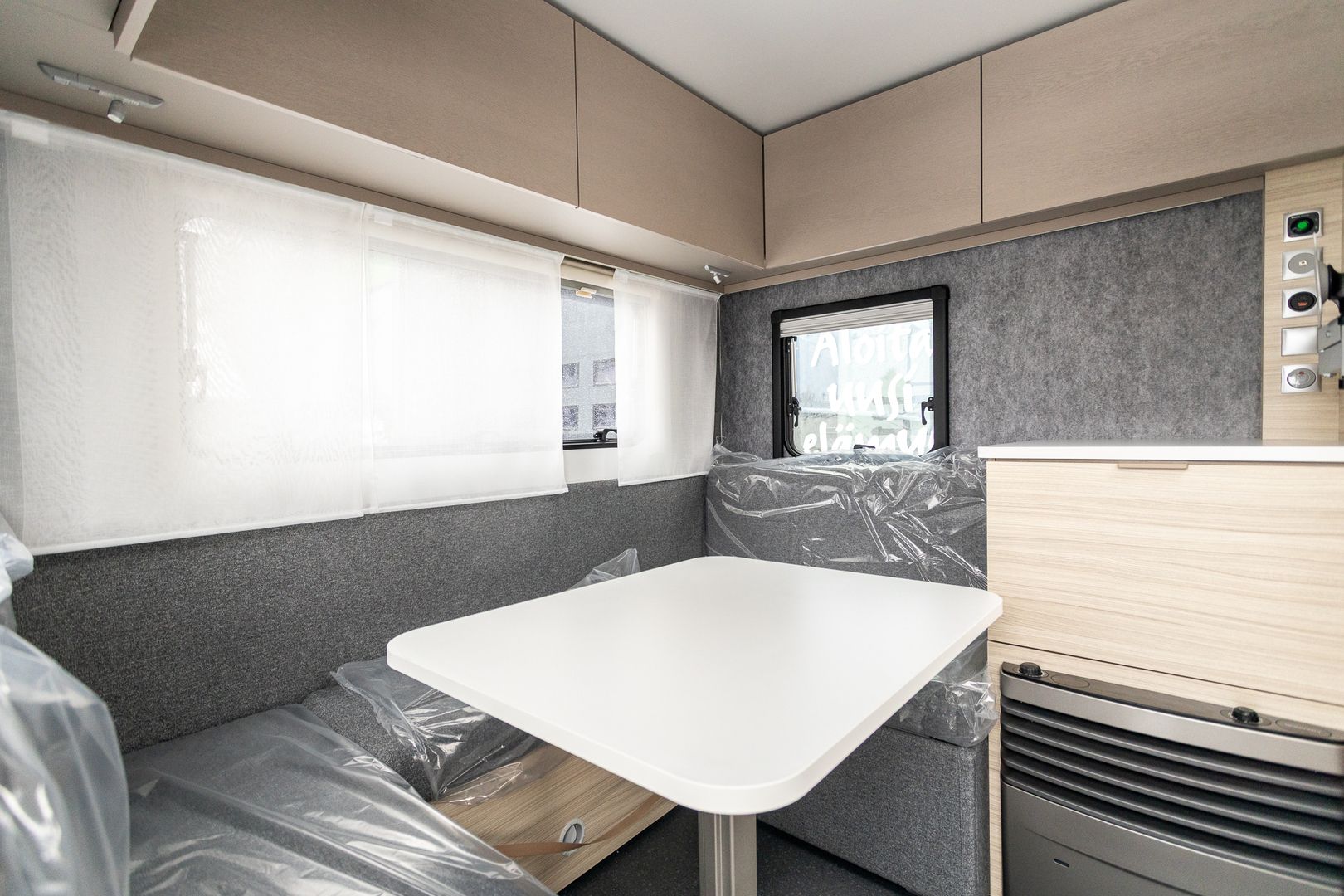 Adria Altea 492 LU ** HETI TOIMITUKSEEN, PLUS-PAKETTI, LATTIALÄMMITYS **, kuva 6