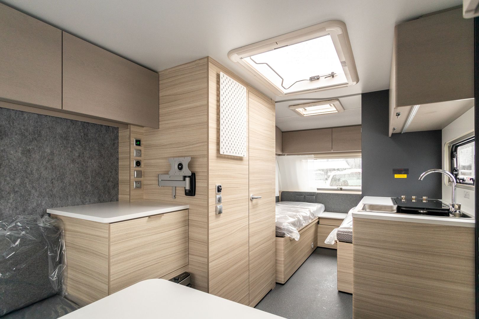 Adria Altea 492 LU ** HETI TOIMITUKSEEN, PLUS-PAKETTI, LATTIALÄMMITYS **, kuva 7