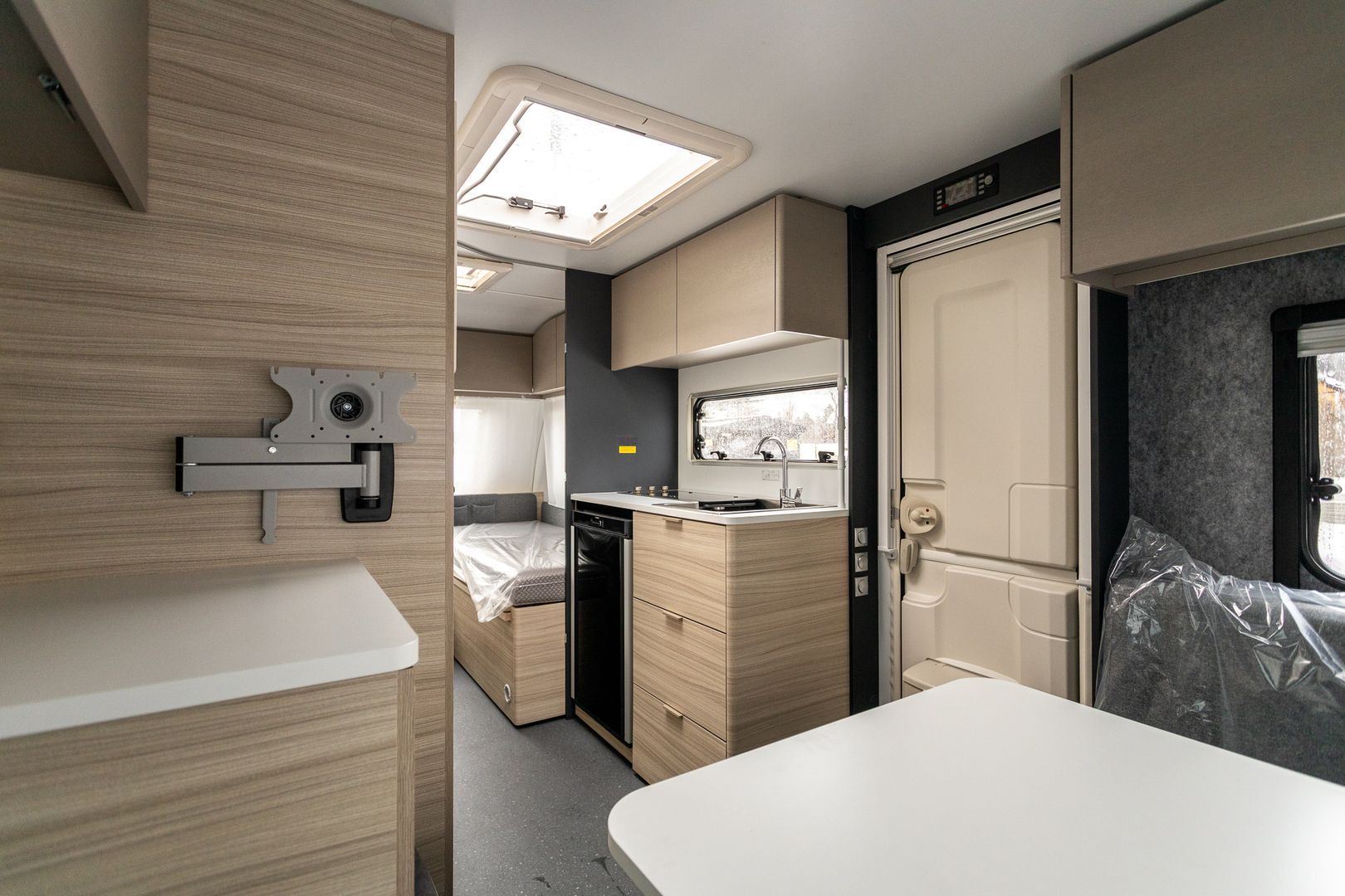 Adria Altea 492 LU ** HETI TOIMITUKSEEN, PLUS-PAKETTI, LATTIALÄMMITYS **, kuva 8