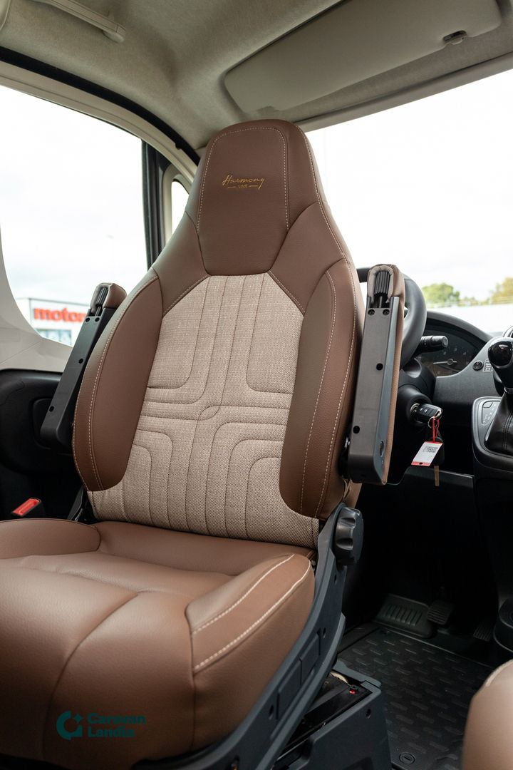 Burstner Travel van T 620 G HarmonyLine 2.2 Mjet 140hv ** ALENSIMME HINTAA 10.000€, HETI TOIMITUKSEEN, HUIPPUVARUSTEET, AUTOMAATTI, ERILLISVUOTEET **, kuva 7
