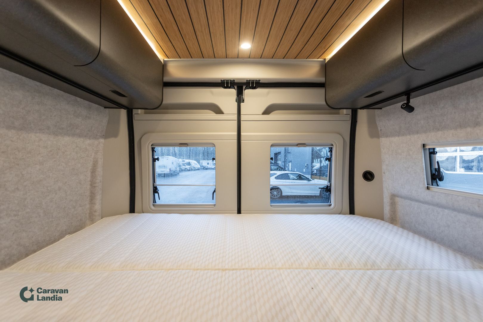 Hymer Redwood Columbia 600 2.2 Mjet 140hv ** HETI TOIMITUKSEEN, NOSTOKATTO, AUTOMAATTI, TRUMA-SÄHKÖPATRUUNA **, kuva 14