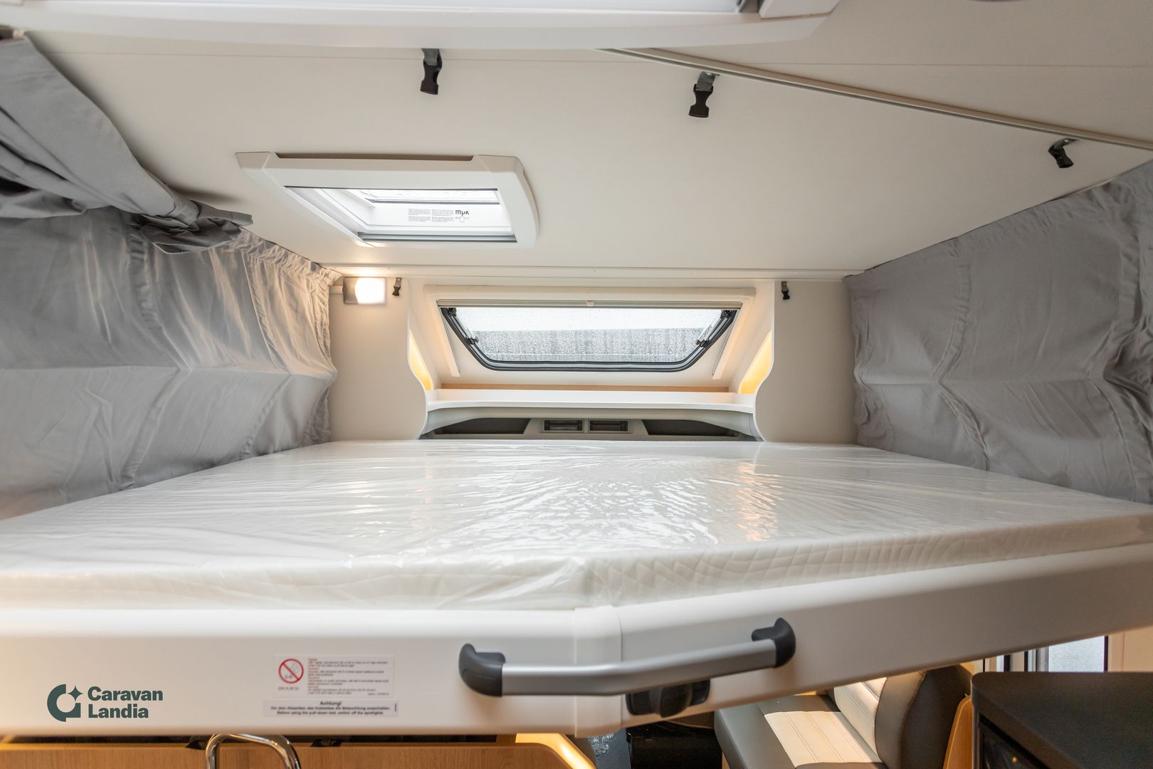Sunlight T 680 Adventure Edition 2.0 TDCi 165hv ** HETI TOIMITUKSEEN, ERILLISVUOTEET, AUTOMAATTI, NORDIC-PAKETTI **, kuva 15