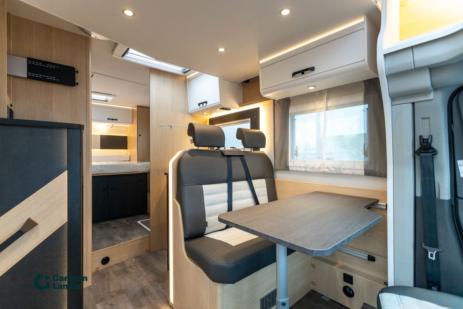 Sunlight T 690 L ADVENTURE EDITION 2.0 TDCi 165hv ** HETI TOIMITUKSEEN, SAAREKEVUODE, AUTOMAATTI, NORDIC-PAKETTI **, kuva 11