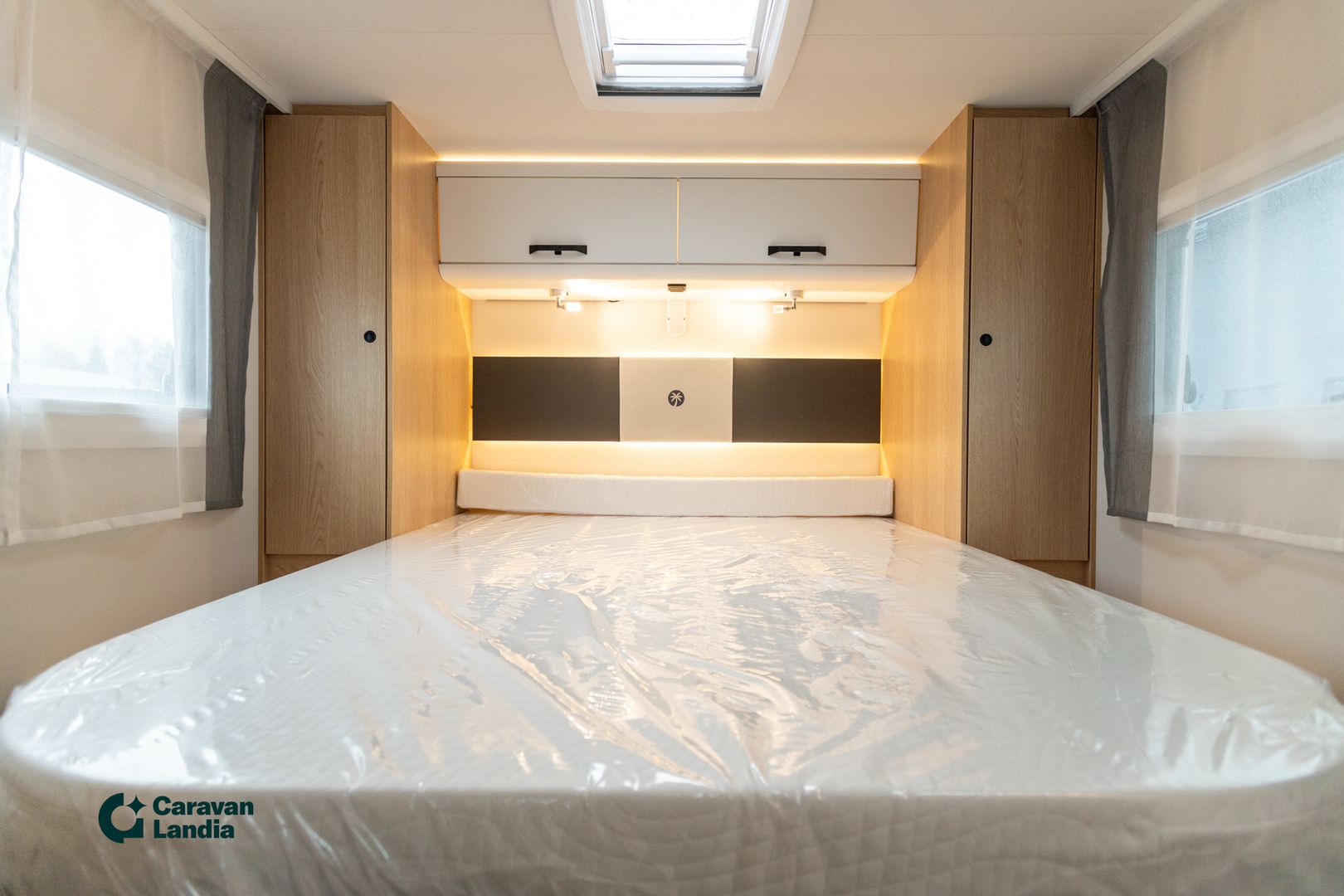 Sunlight T 690 L ADVENTURE EDITION 2.0 TDCi 165hv ** HETI TOIMITUKSEEN, SAAREKEVUODE, AUTOMAATTI, NORDIC-PAKETTI **, kuva 21