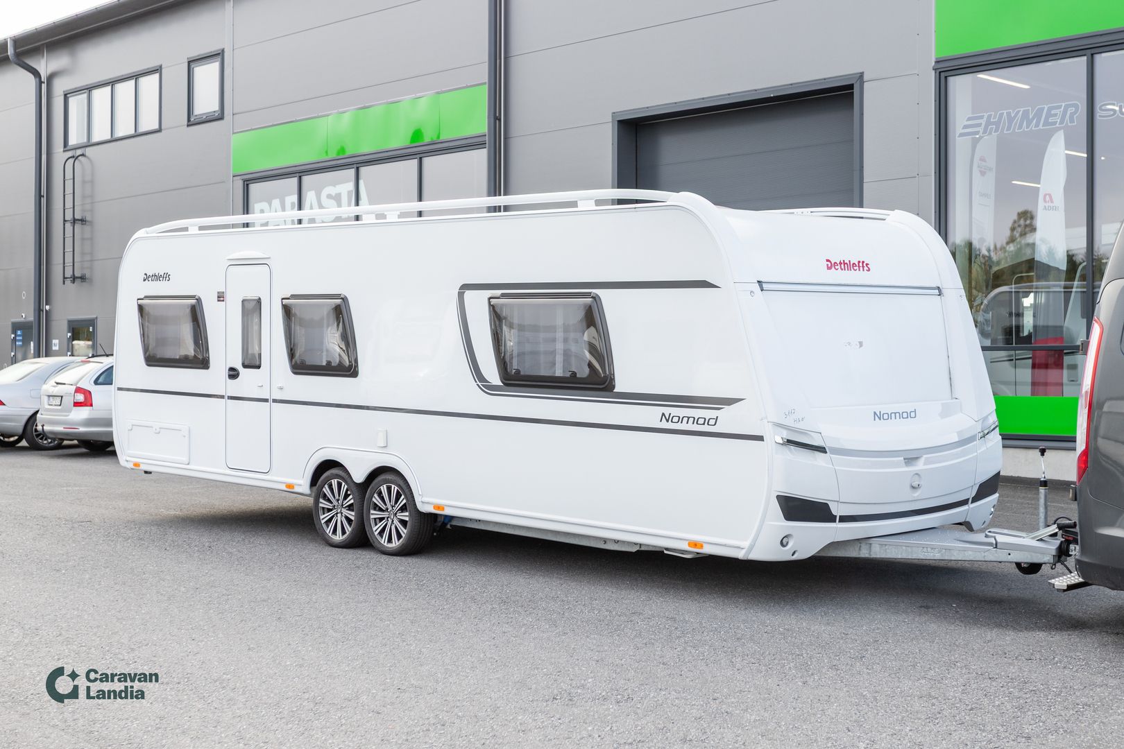 Dethleffs Nomad 760 DR ** HINTAA LASKETTU 5000€, TRUMA-SÄHKÖPATRUUNA, SAAREKEVUODE, ISO-PÖYTÄRYHMÄ **, kuva 1