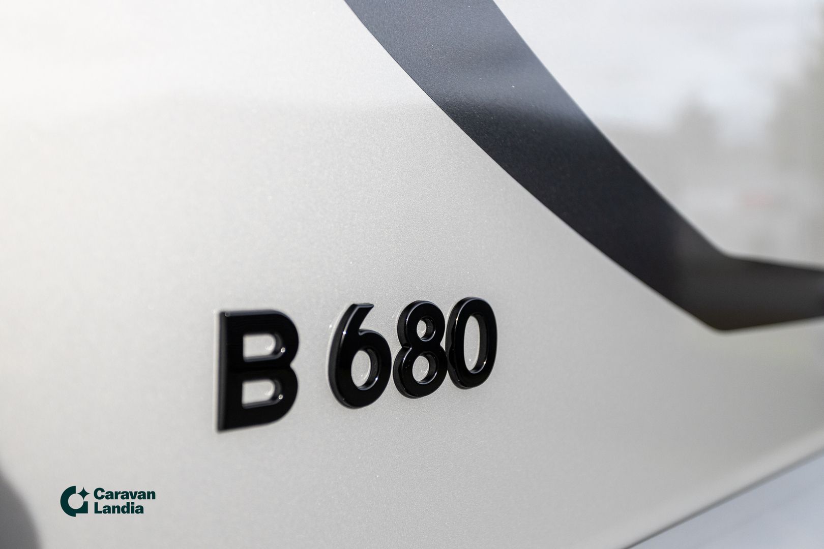 Hymer B-ModernComfort T 680 417 CDI 170 hv ** HETI TOIMITUKSEEN, ALDE-TALVIPAKETTI, ERILLISVUODE, HUBBET-VUODE **, kuva 43