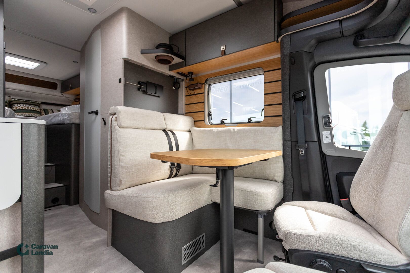 Hymer ML-T 580 419 CDI 190hv ** HETI TOIMTUKSEEN, AUTOMAATTI, ERILLISVUOTEET, NELIVETO **, kuva 10