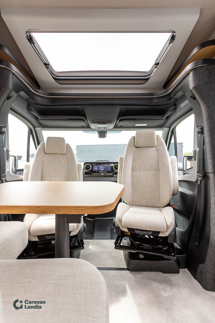 Hymer ML-T 580 419 CDI 190hv ** HETI TOIMTUKSEEN, AUTOMAATTI, ERILLISVUOTEET, NELIVETO **, kuva 12