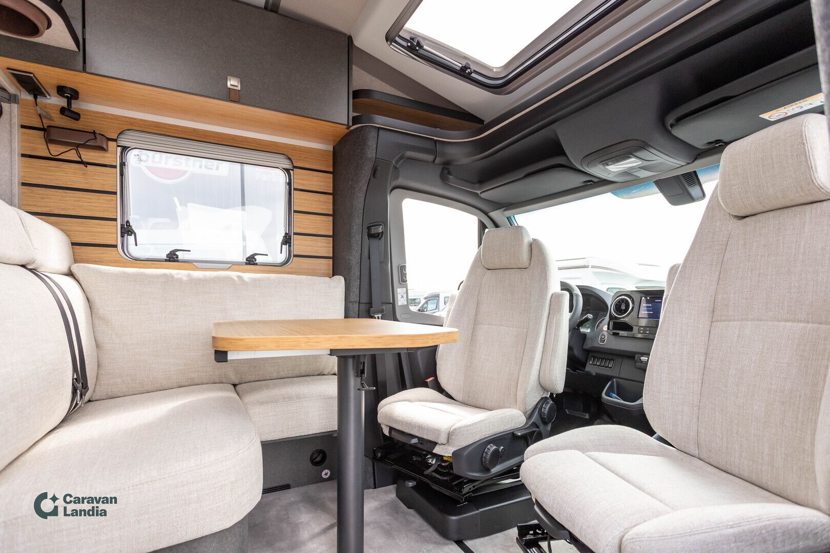 Hymer ML-T 580 419 CDI 190hv ** HETI TOIMTUKSEEN, AUTOMAATTI, ERILLISVUOTEET, NELIVETO **, kuva 9