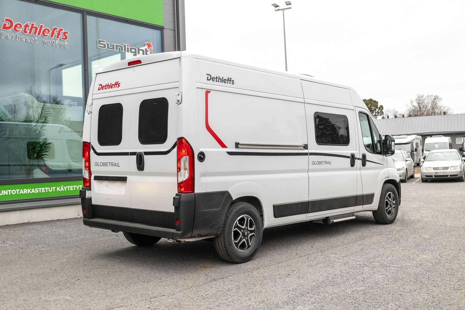 Dethleffs Globetrail Active 600 DS 2.2 Mjet 140 hv ** HETI TOIMITUKSEEN, AUTOMAATTI, TRUMA SÄHKÖPATRUUNA**, kuva 3