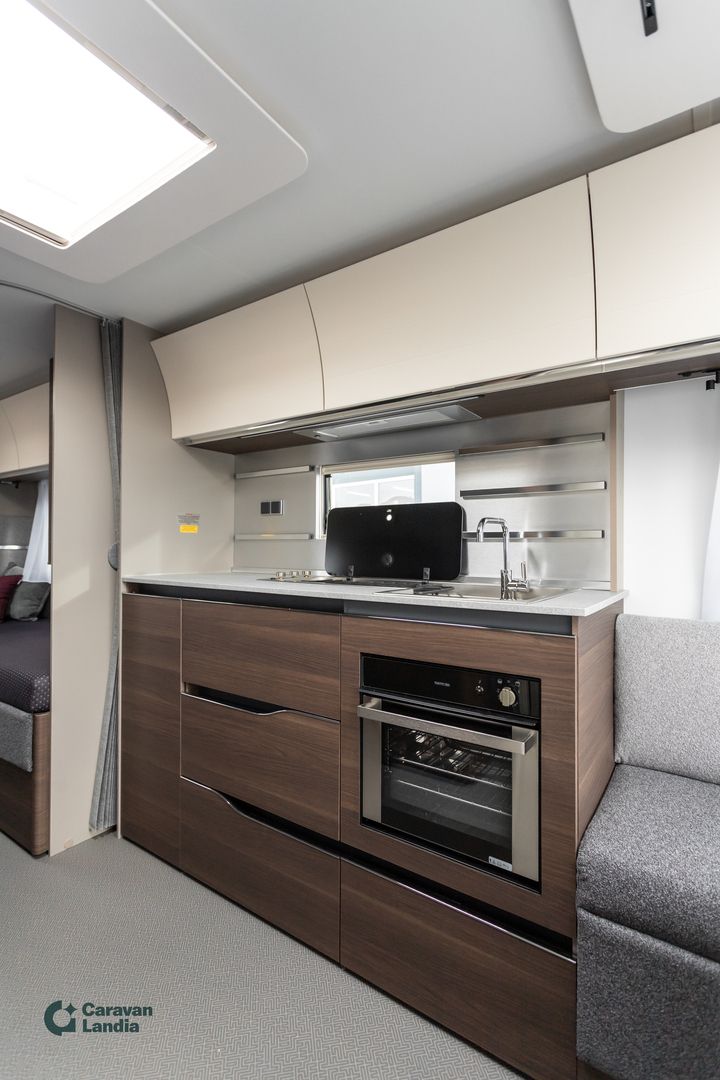 Adria Alpina 613 UT ** HETI TOIMITUKSEEN, PLUSPAKETTI, ERILLISVUOTEET, TAKA-WC **, kuva 10