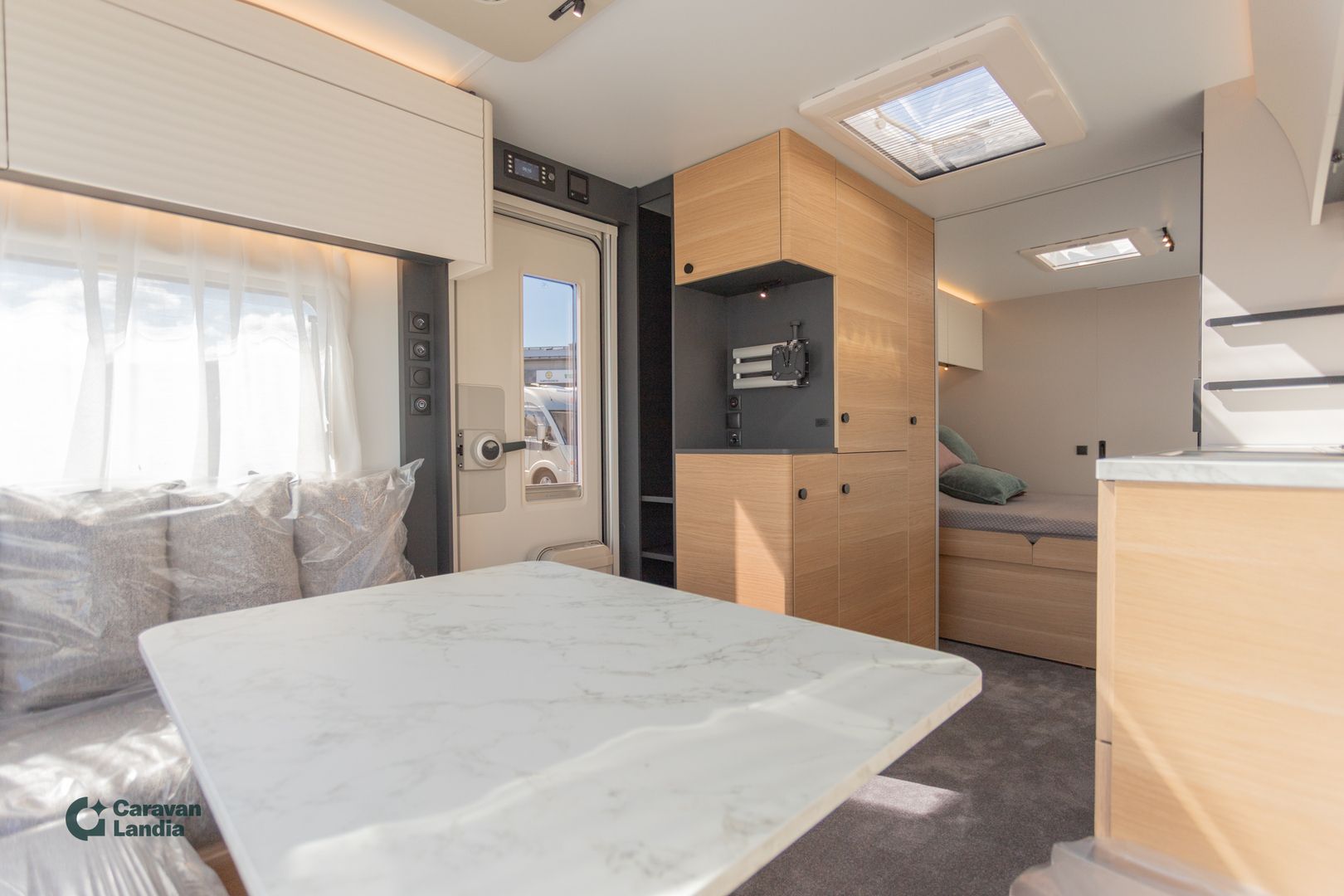 Adria Adora 613 UT ** HETI TOIMITUKSEEN, PLUSPAKETTI, ALDE, LATTIALÄMMITYS **, kuva 8
