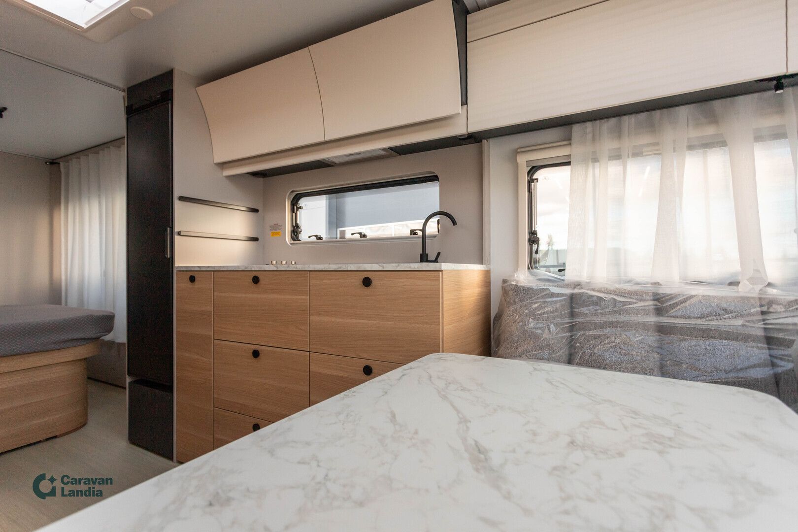 Adria Adora 613 UT ** HETI TOIMITUKSEEN, PLUSPAKETTI, ALDE, LATTIALÄMMITYS **, kuva 7