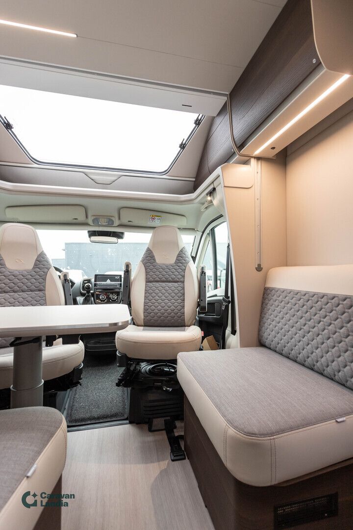 Adria Matrix Supreme 670 SC C-edition 2.2 Mjet 140hv ** HETI TOIMITUKSEEN, C-EDITION ERIKOISMALLI, AUTOMAATTI, ALDE **, kuva 10