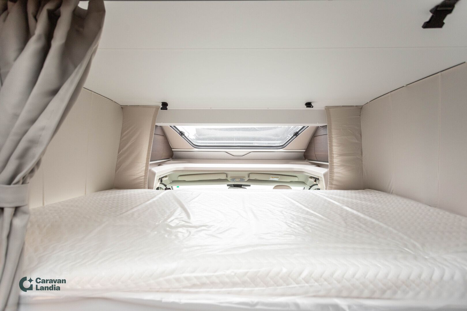 Adria Matrix Supreme 670 SC C-edition 2.2 Mjet 140hv ** HETI TOIMITUKSEEN, C-EDITION ERIKOISMALLI, AUTOMAATTI, ALDE **, kuva 24