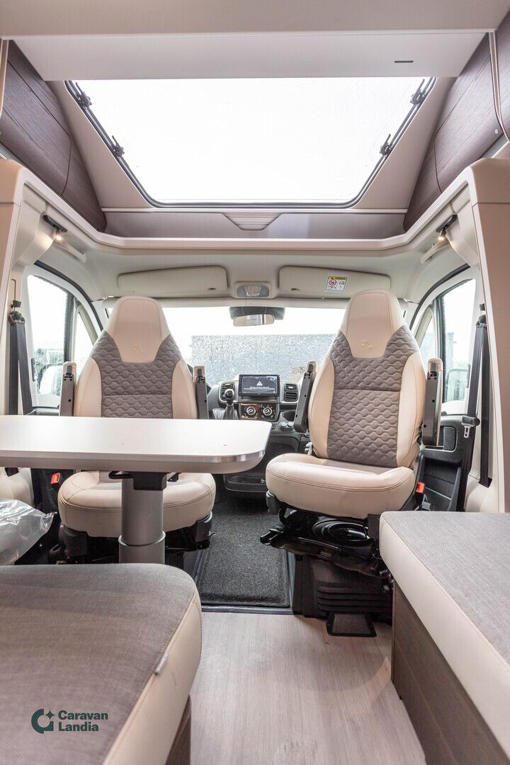 Adria Matrix Supreme 670 SC C-edition 2.2 Mjet 140hv ** HETI TOIMITUKSEEN, C-EDITION ERIKOISMALLI, AUTOMAATTI, ALDE **, kuva 11