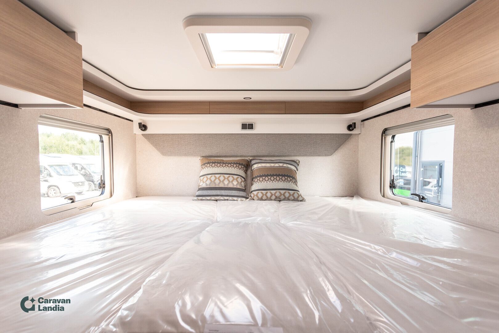 Hymer GT-S 600 417 CDI 170hv ** HETI TOIMITUKSEEN, UUTUUSMALLI, ERILLISVUODE, STONE GREY ULKOVÄRI, TRUMA-DIESEL **, kuva 22