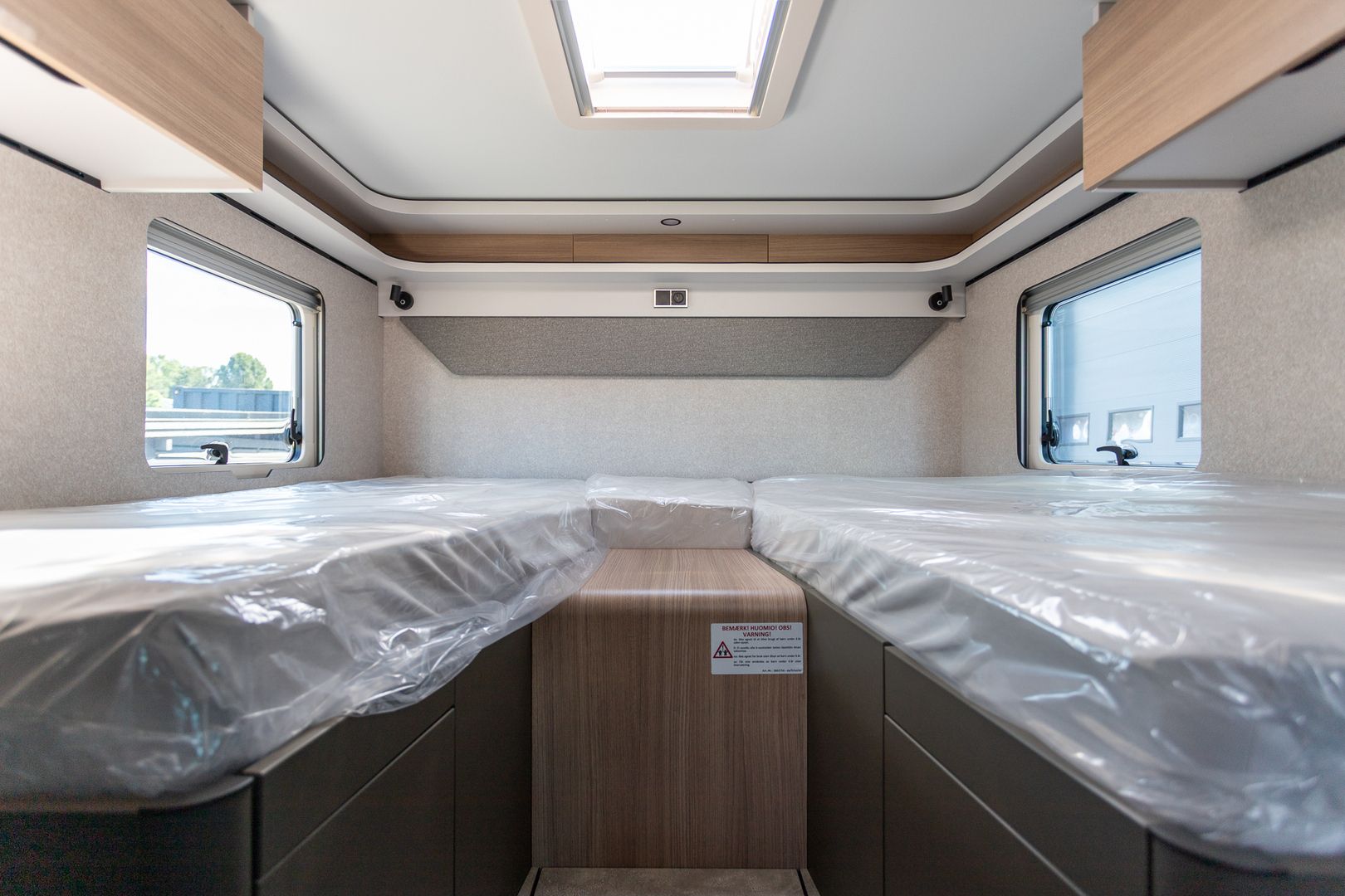 Hymer GT-S 600 417 CDI 170hv ** HETI TOIMITUKSEEN, ERILLISVUODE, STONEGREY ULKOVÄRI, TRUMA-DIESEL ***, kuva 16