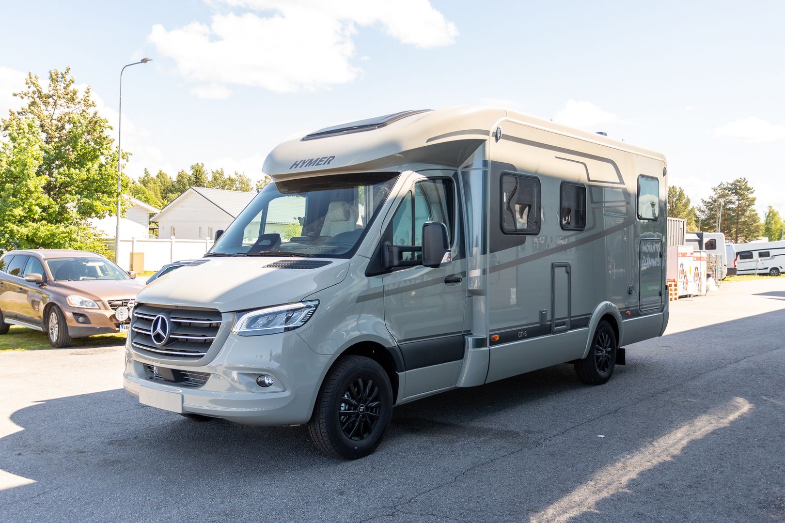 Hymer GT-S 600 417 CDI 170hv ** HETI TOIMITUKSEEN, ERILLISVUODE, STONEGREY ULKOVÄRI, TRUMA-DIESEL ***, kuva 5