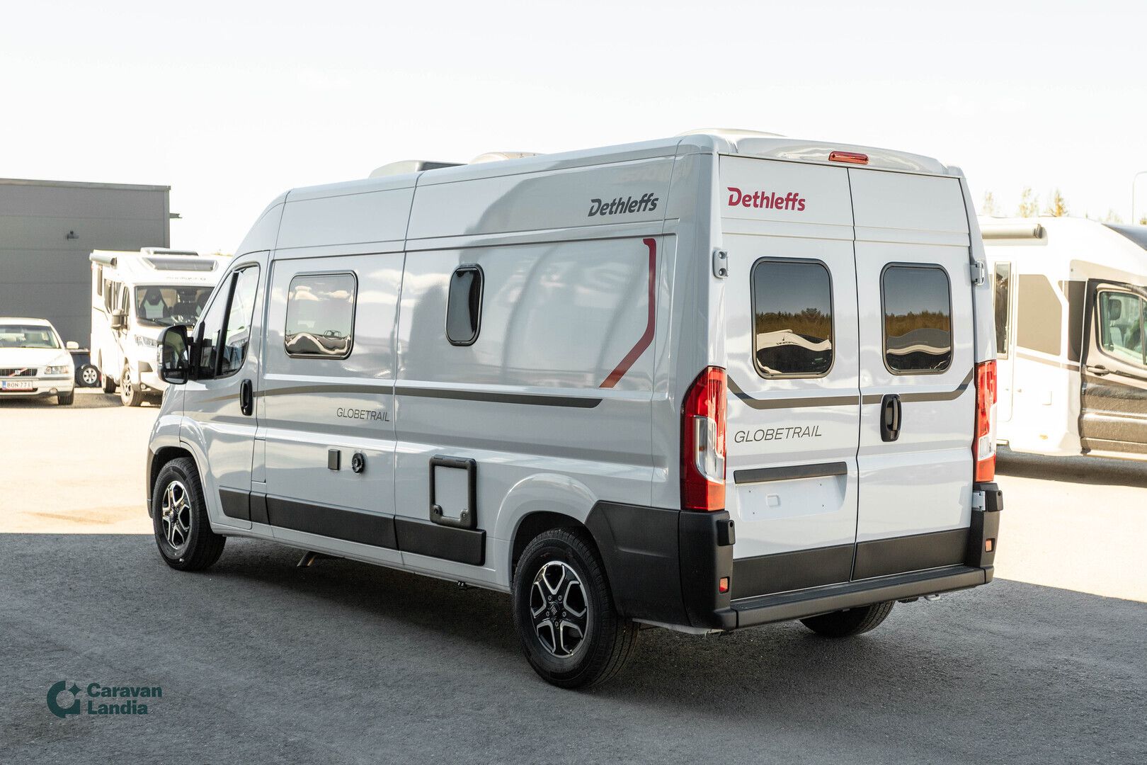 Dethleffs Globetrail Active 600 DS 2.2 Mjet 140 hv ** HETI TOIMITUKSEEN, AUTOMAATTI, TRUMA SÄHKÖPATRUUNA**, kuva 4