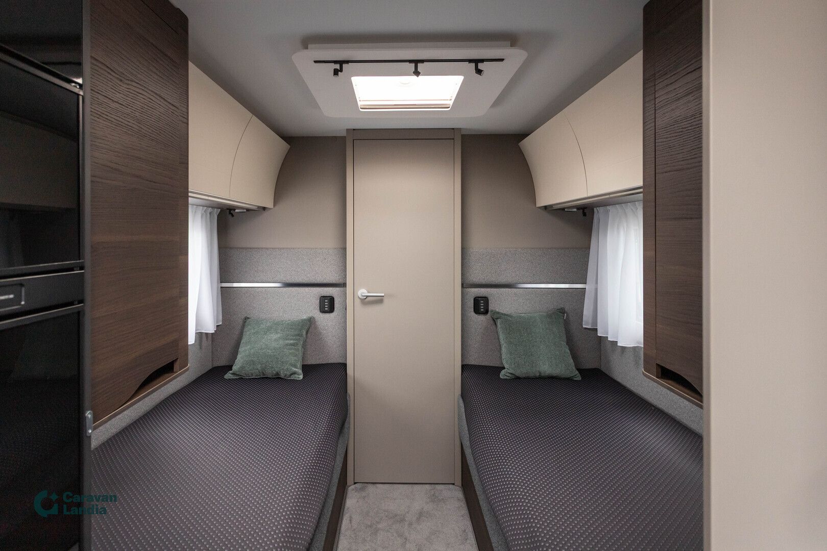 Adria Alpina 613 UT ** HETI TOIMITUKSEEN, PLUSPAKETTI, ERILLISVUOTEET, TAKA-WC **, kuva 16