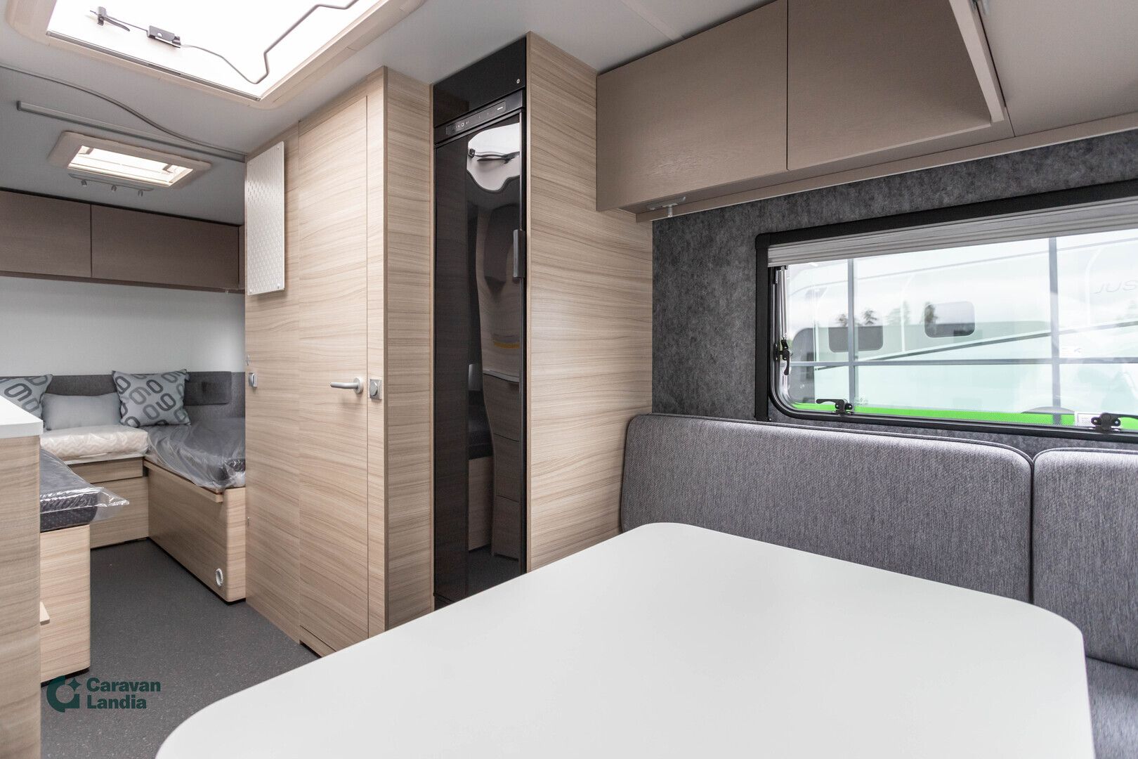 Adria Altea 502 UL 60Y Edition ** HETI TOIMITUKSEEN, HUIPPUTYYLIKÄS, LATTIALÄMMITYS, ERILLISVUOTEET **, kuva 7