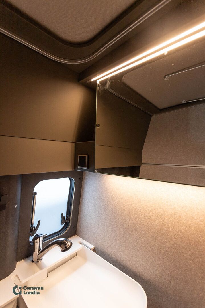 Hymer Grand Canyon S 600 Xperience 417 CDI 170hv ** HETI TOIMITUKSEEN, XPERIENCE VARUSTELU, TRUMA DIESEL, NOSTOKATTO **, kuva 20