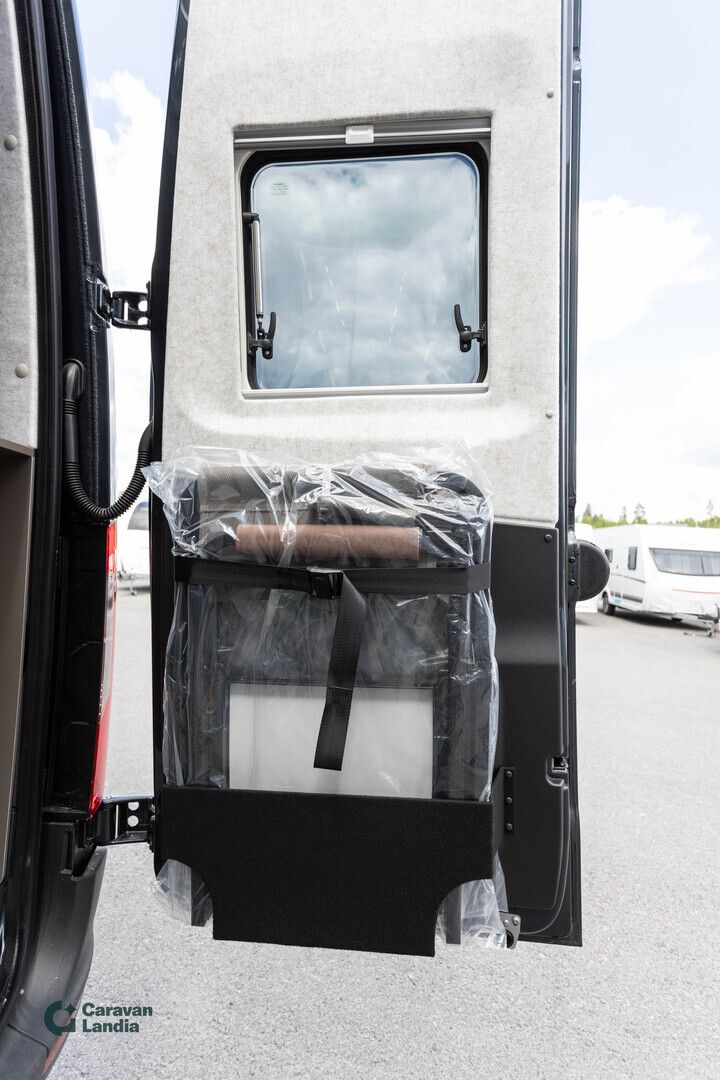 Hymer Grand Canyon S 600 Xperience 417 CDI 170hv ** HETI TOIMITUKSEEN, XPERIENCE VARUSTELU, TRUMA DIESEL, NOSTOKATTO **, kuva 32