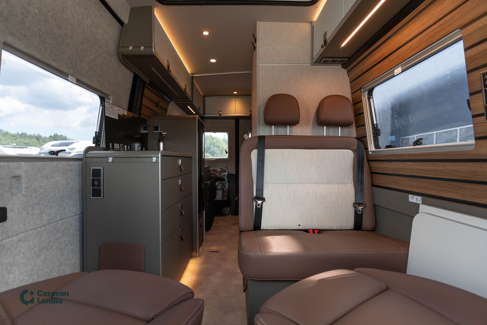 Hymer Grand Canyon S 600 Xperience 417 CDI 170hv ** HETI TOIMITUKSEEN, XPERIENCE VARUSTELU, TRUMA DIESEL, NOSTOKATTO **, kuva 8