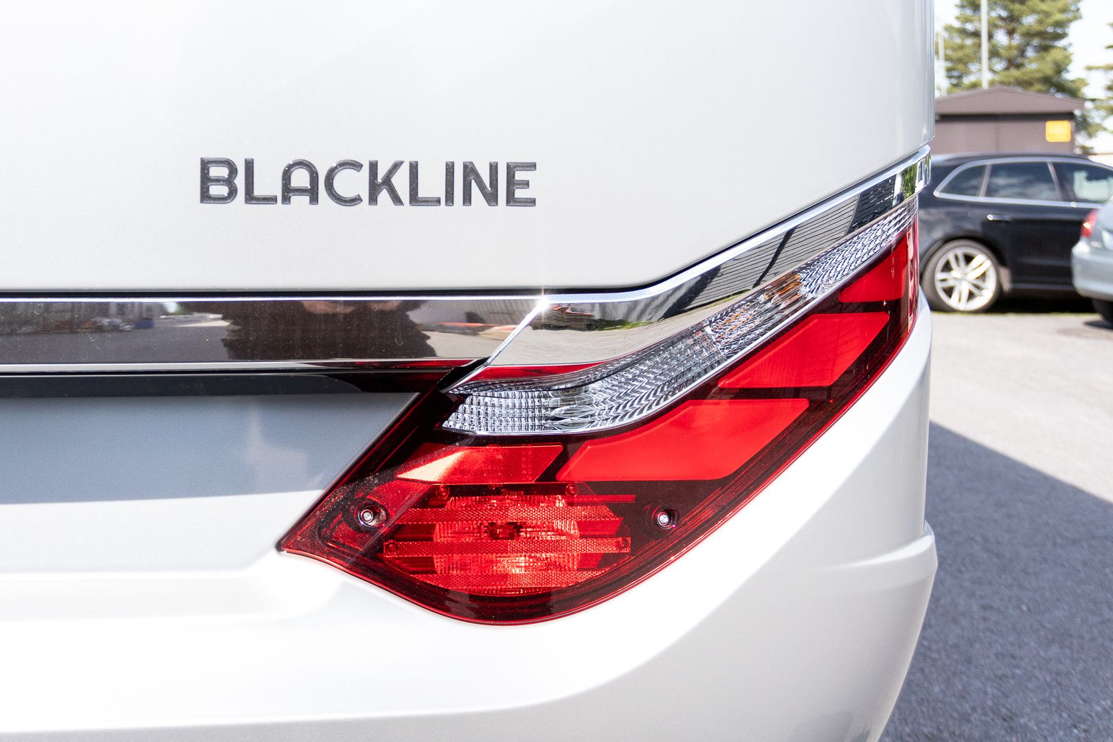 Hymer B-Masterline T 780 Blackline 417 CDI 170hv ** HUIPPU VARUSTELTU, TALVIPAKETTI, ERILLISVUOTEET, ALDE **, kuva 32