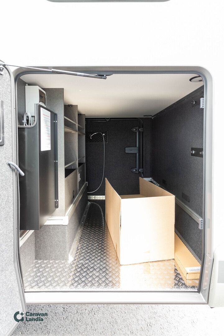 Hymer ML-T 580 CrossTrail 419 CDI 190hv ** HETI TOIMITUKSEEN, TALVIPAKETTI, NELIVETO, ERILLISVUOTEET, TRUMA DIESEL **, kuva 29