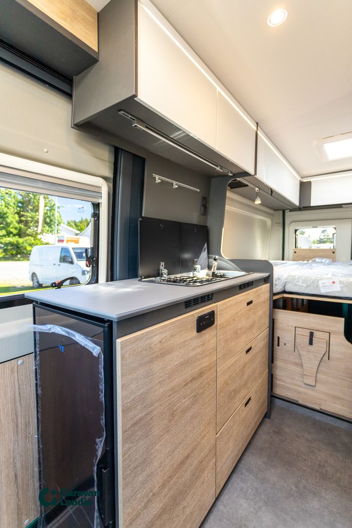 Dethleffs Globetrail 75k Iconic Edition 2.2 Mjet 140hv ** HETI TOIMITUKSEEN, ERIKOISMALLI VAIN CARAVANLANDIASTA, ERILLISVUOTEET, AUTOMAATTI **, kuva 11