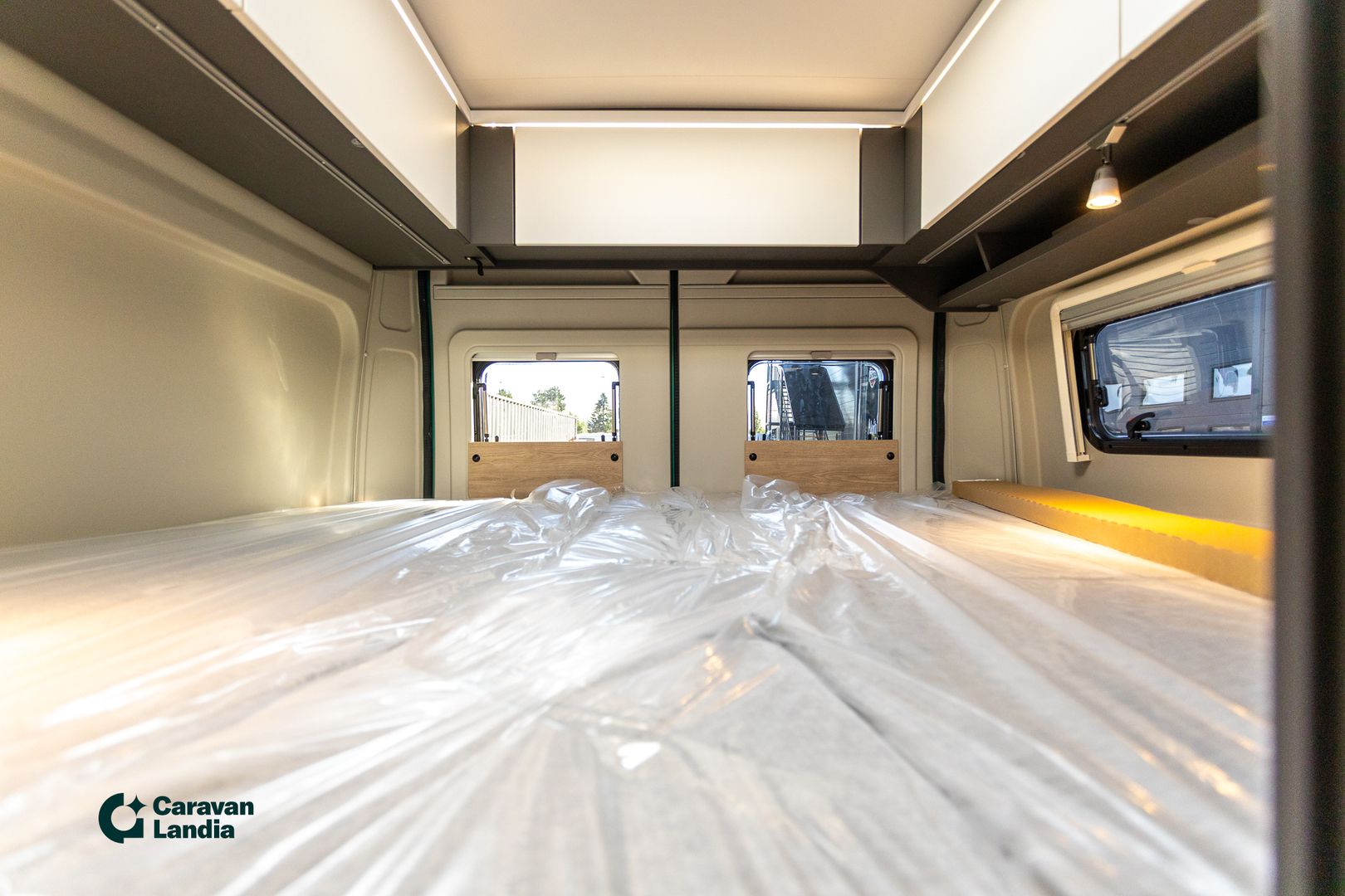 Dethleffs Globetrail 75k Iconic Edition 2.2 MJET 140 hv ** TULOSSA PIAN, ERIKOISMALLI VAIN CARAVANLANDIASTA, ERILLISVUOTEET, AUTOMAATTI**, kuva 19