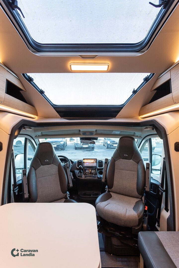 Adria Coral Select 670 SL 2,2 MJET 140hv ** HETI TOIMITUKSEEN, UUTUUSMALLI, ERILLISVUOTEET, TRUMA-DIESEL **, kuva 11