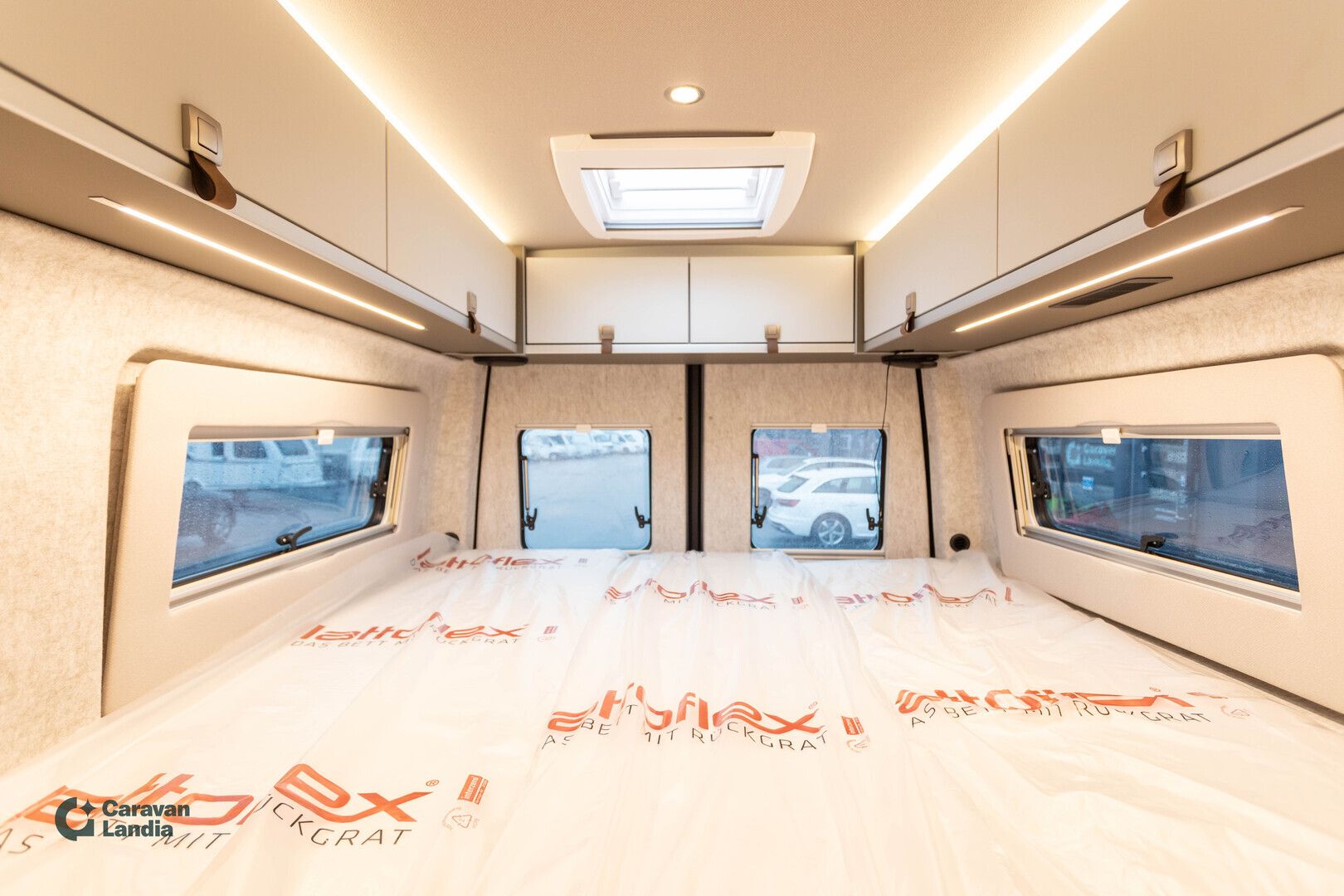 Hymer Grand Canyon S 700 419 CDI 190hv ** HETI TOIMITUKSEEN, HUIPPUVARUSTELTU, TALVIPAKETTI, NELIVETO **, kuva 21