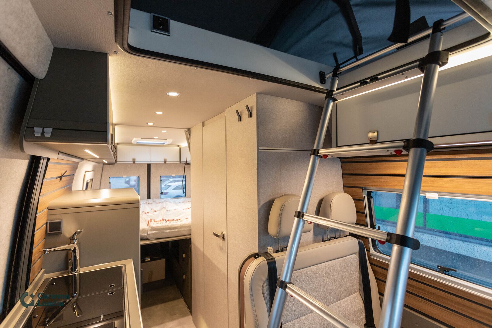 Hymer Grand Canyon S 700 419 CDI 190hv ** HETI TOIMITUKSEEN, HUIPPUVARUSTELTU, TALVIPAKETTI, NELIVETO **, kuva 25